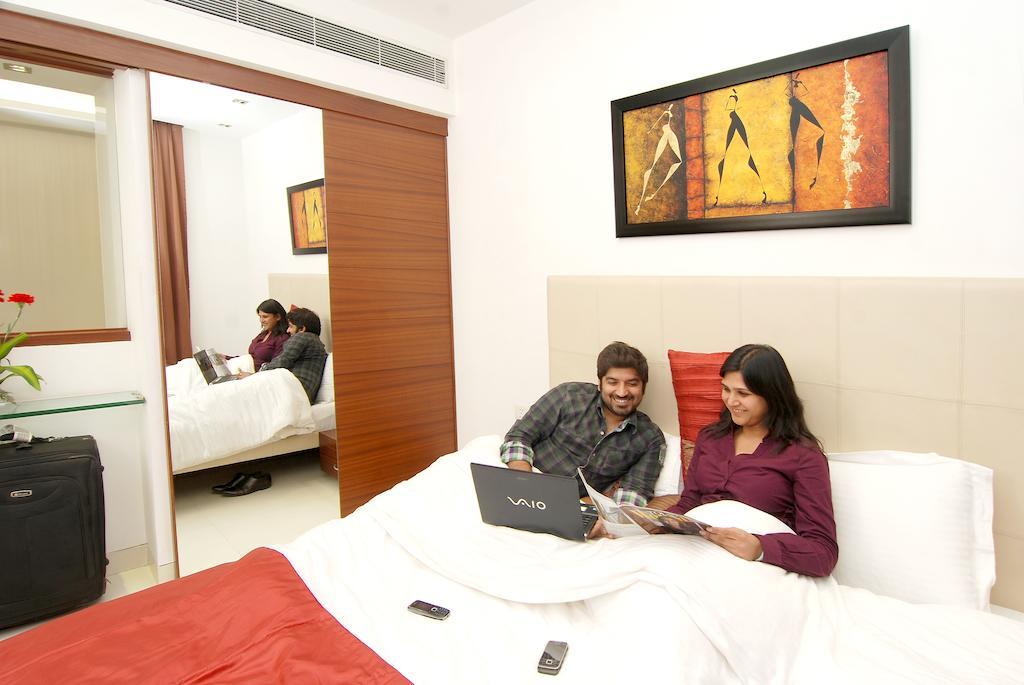 White Lotus Hotel Gurgaon Exterior foto