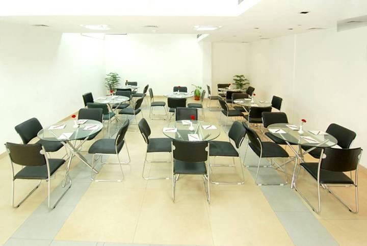 White Lotus Hotel Gurgaon Exterior foto
