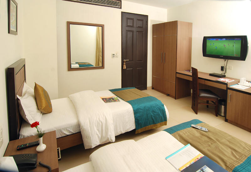 White Lotus Hotel Gurgaon Exterior foto