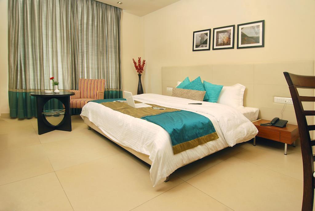 White Lotus Hotel Gurgaon Exterior foto